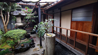 和室 (専用庭付き離れ / 3歳以下添寝無料)