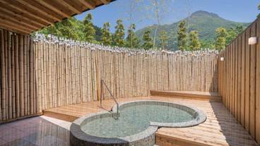 屋外スパ浴槽 / 2