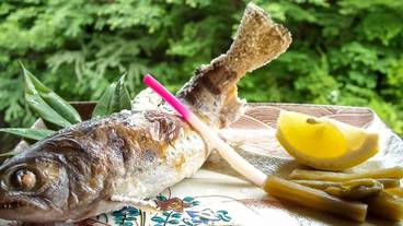 旅館のお食事処 / 9