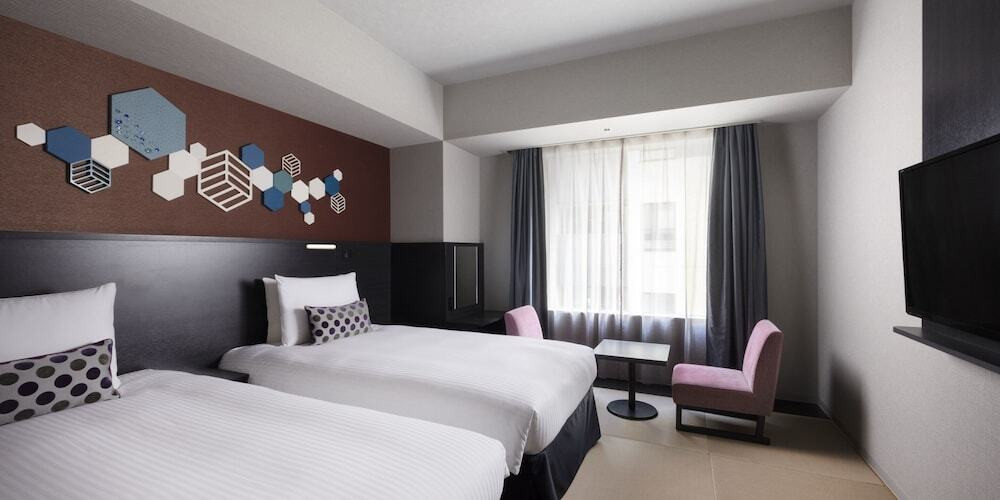 心地よい琉球畳の客室と最上階の大浴場でリラックス4229110