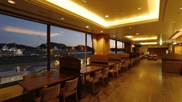 朝食スペース / 8