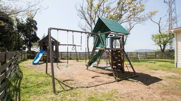 子供用の遊び場 - 屋外 / 1