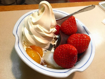 「みはし 上野本店」料理 413908 苺クリームあんみつ