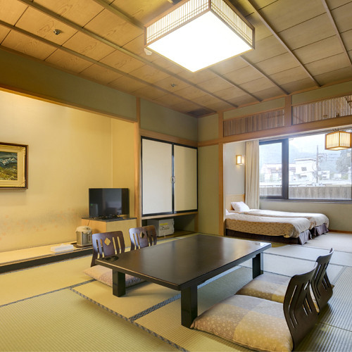 和洋室　10〜12畳＋ツイン