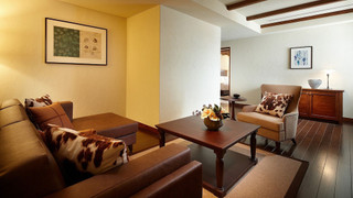 【ロッジ棟】コーナースイート(ベッド2台)