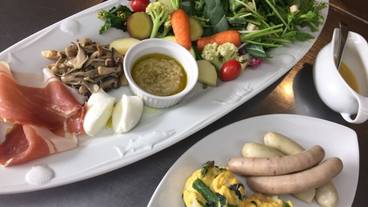 食事・飲み物 / 1