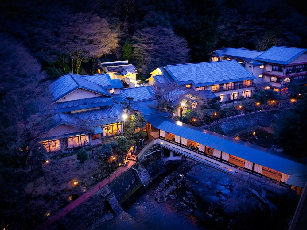 「月光園 游月山荘」4284756