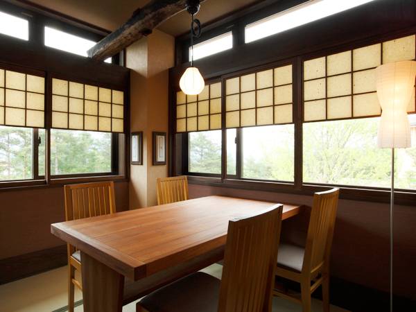 旬の食材を惜しみなく
使用した会席料理 / 4