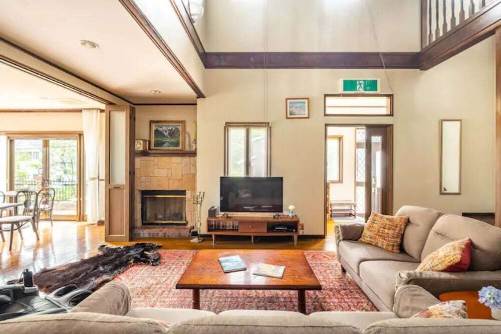 ロビーラウンジ