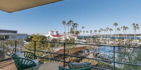 MALIBU HOTEL