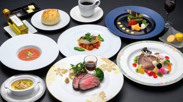 食事・飲み物 / 12