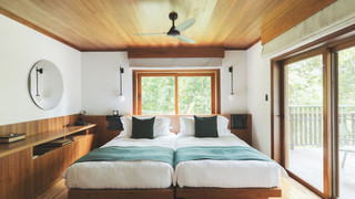 マナサヴィラ 1階