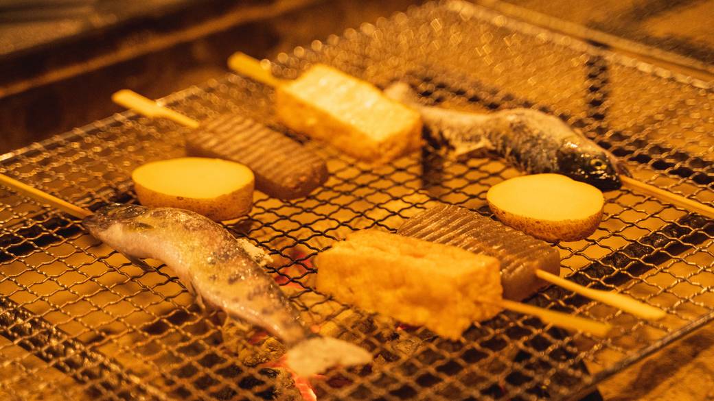 囲炉裏体験（有料）です。 / 2