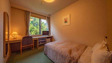 シングルルーム一例 / 5