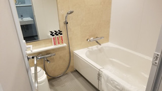 ツインルーム ダブルベッド 2 台 禁煙