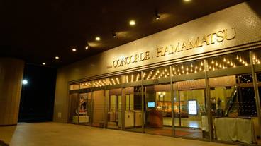 ● Hotel entrance / 4