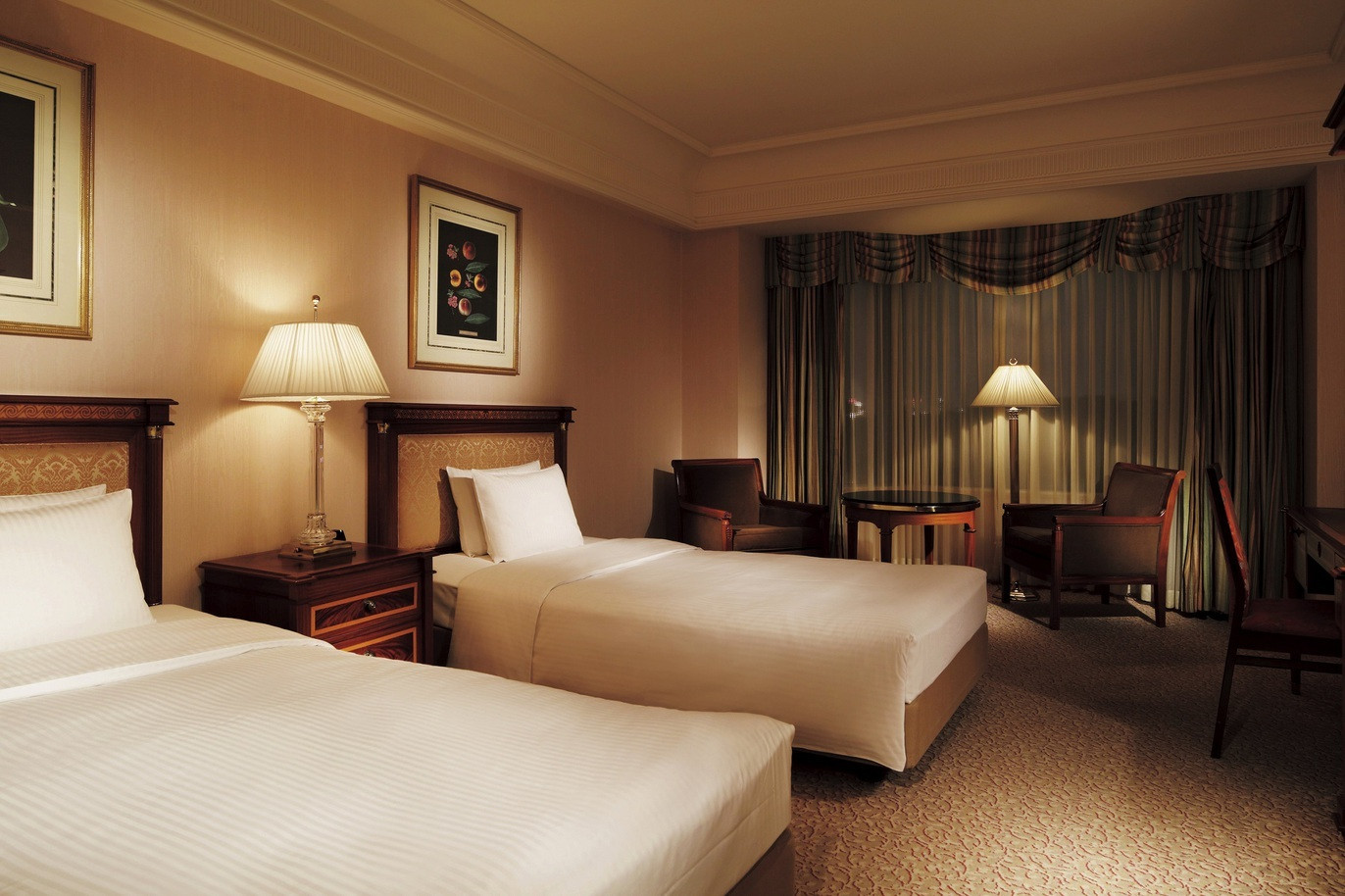 雄大な日本庭園を眺めて過ごす4051382