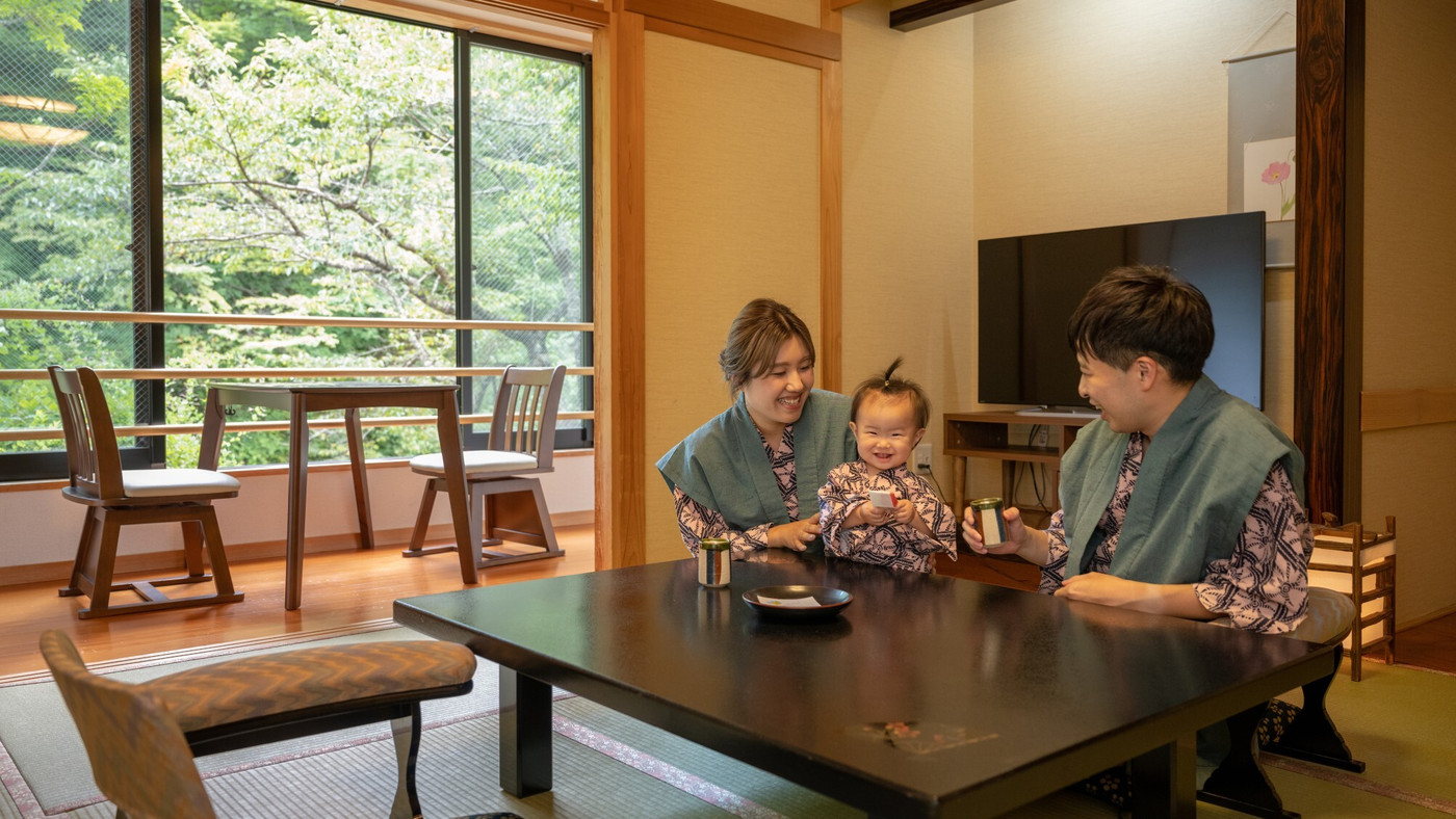 広い和室に貸切風呂で家族の濃密な時間を4069201