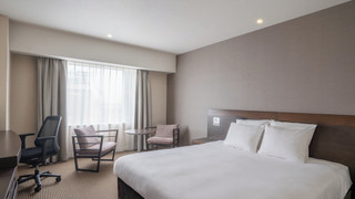 プレミアム ルーム キングベッド 1 台 シティビュー