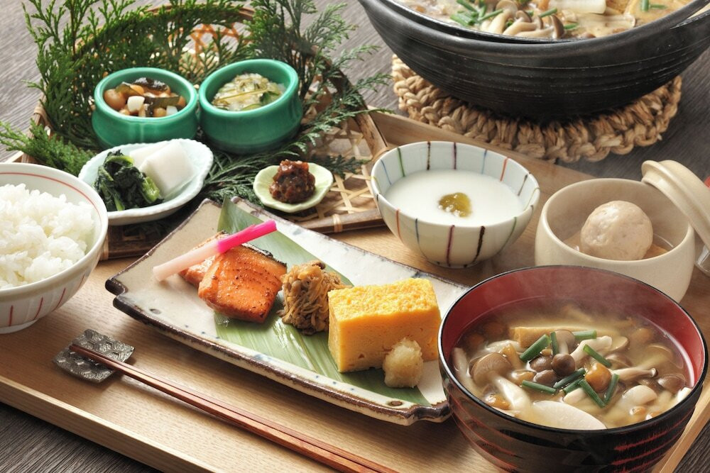 朝食