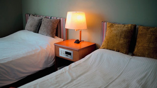 ツインルームシングルサイズベッド 2 台禁煙