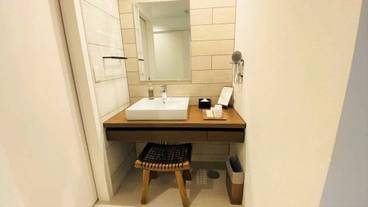 客室洗面台一例 / 14