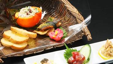 食事・飲み物 / 25