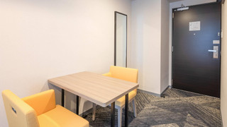 スタンダード ルーム クイーンベッド 1 台 禁煙