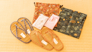 スタンダードツイン52平米｜バリアフリートイレ部屋有 [ツインルーム] [禁煙] [マウンテンビュー]