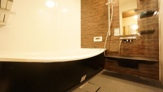 ファミリー ルーム ( B )