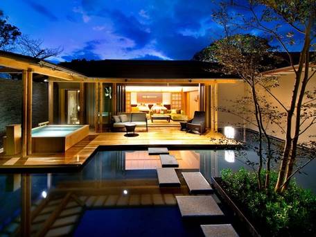 ABBA RESORTS IZU 坐漁荘 / 1