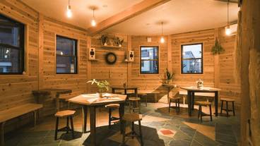 ロビーラウンジ / 2