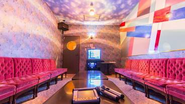 カラオケ ルーム / 7