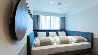 スタンダード  ファミリー ルーム キングベッド 1 台(幅255cm) 禁煙