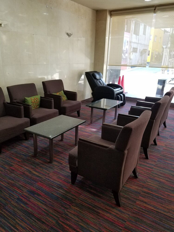 ロビー応接スペース