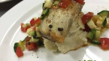 食事・飲み物 / 32