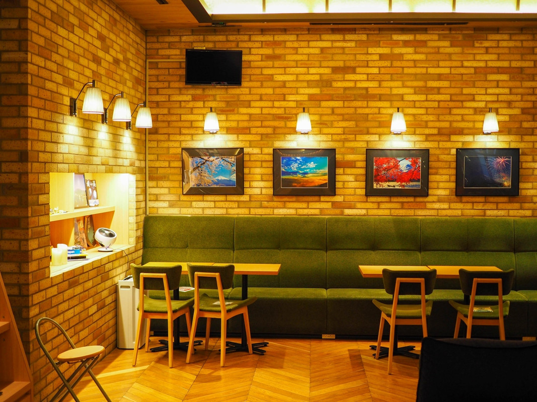 入口の共用スペース