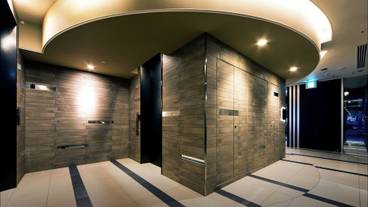 内部エントランス / 1