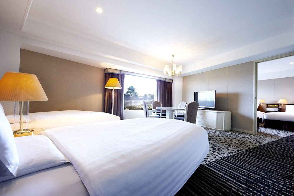 和洋ビュッフェorルームサービスで贅沢に。大阪城そばのホテル4754757