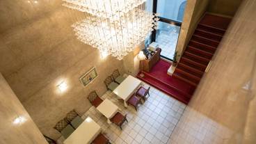 ロビーラウンジ / 11