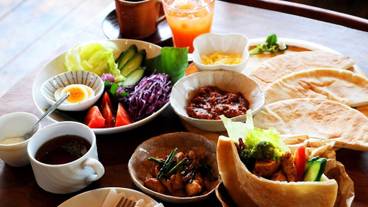 食事・飲み物 / 16