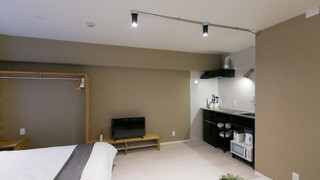 デザイン スタジオスイート (302)