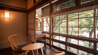 201ベーシック ツインルーム シングルベッド 2 台 禁煙