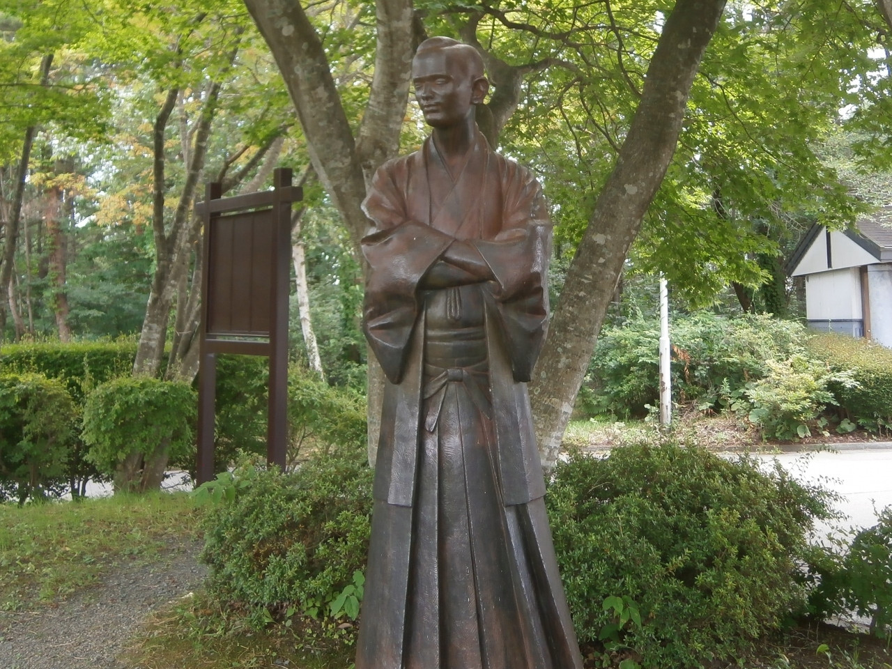 朝から夜まで様々な表情を持つ「岩山公園」1298443