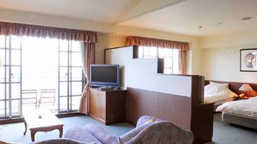 ラ クラッセ ドゥ シェネガ（ラ クラッセ ドゥ シェネガ） / 3