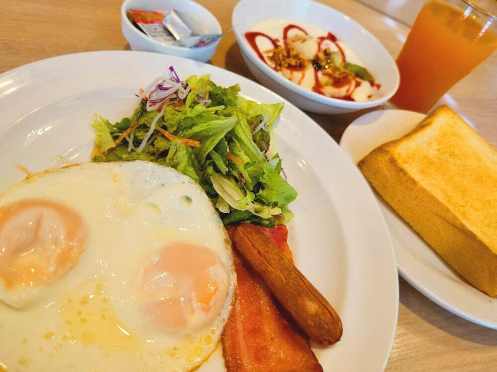 朝食