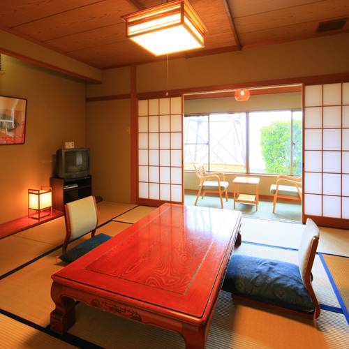 露天風呂付きも♡
網代の海を望む客室 / 2