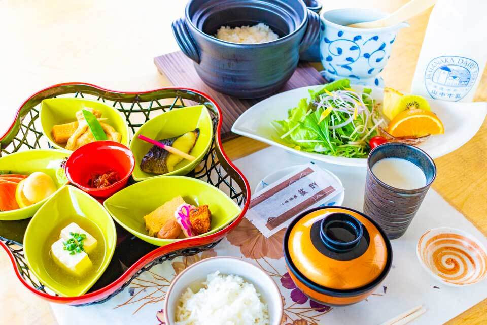 こだわりの味にほっこり♪朝食はオリジナル和食3844410