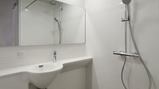 スーペリア ダブルA 1階 禁煙 階段でのアクセス