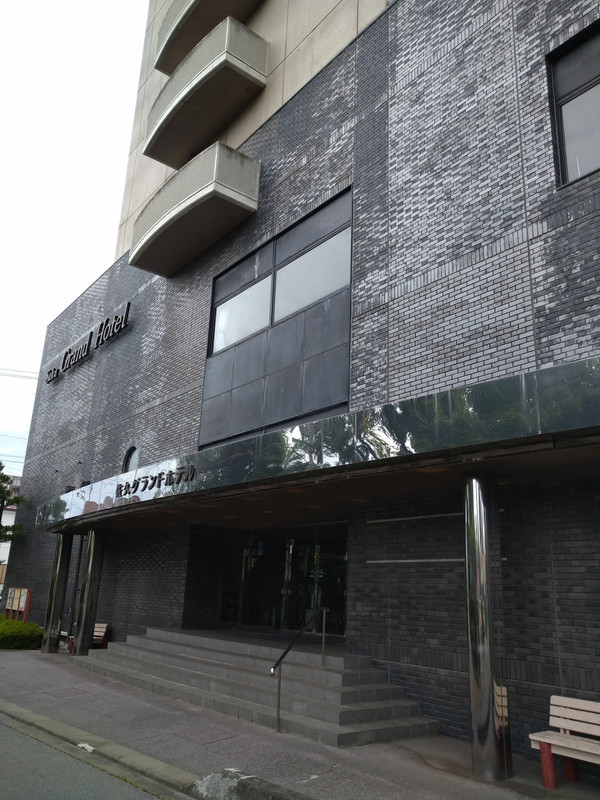 エントランス・アプローチ廻り